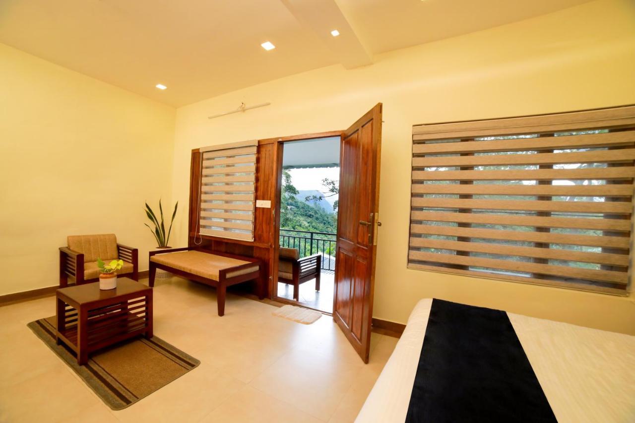 Golden Fern Resort Kanthalloor Exteriör bild