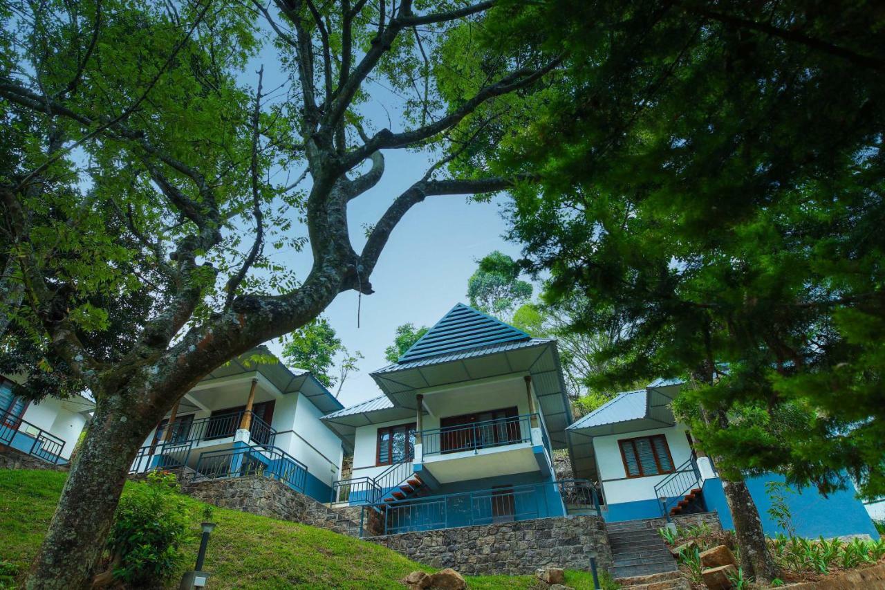 Golden Fern Resort Kanthalloor Exteriör bild